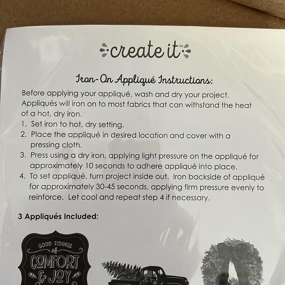 Christmas Red Truck Wreath Holiday Greeting Applique Iron On Create It New Pack - Picture 4 of 7